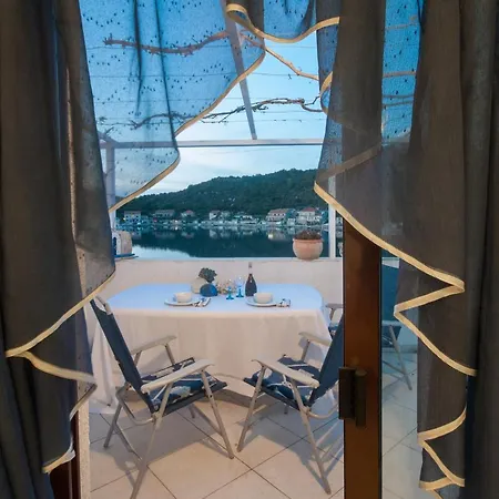 Apartmani Jagoda Lastovo Exterior photo